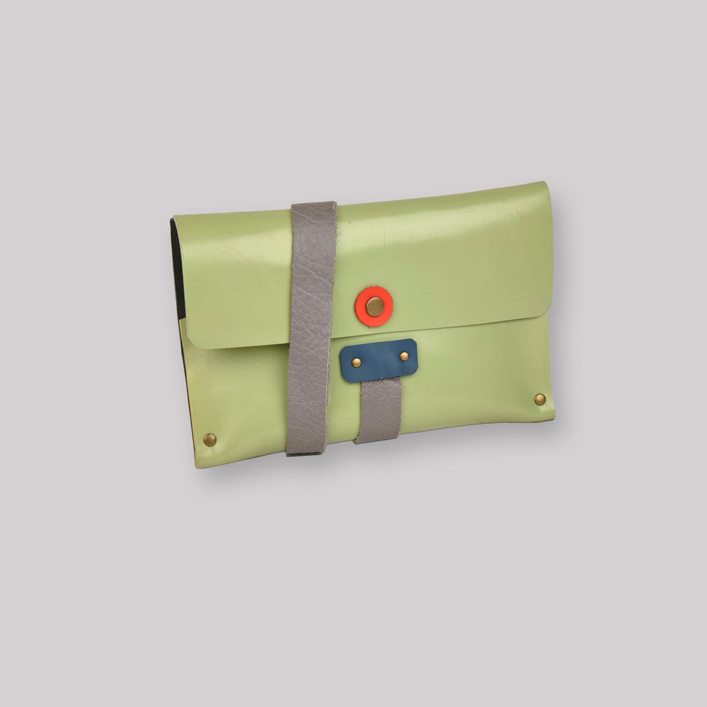 GREEN LEATHER CLUTCH